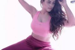 Iniya11
