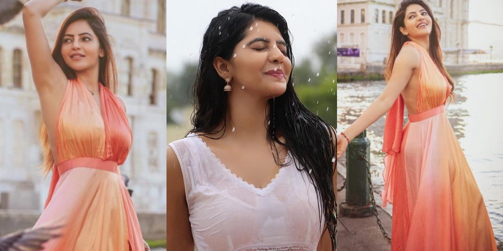 குட்ட பாவாட அணிந்து தொடையழகு தெரிய போஸ் கொடுத்த அதுல்யா ரவி!